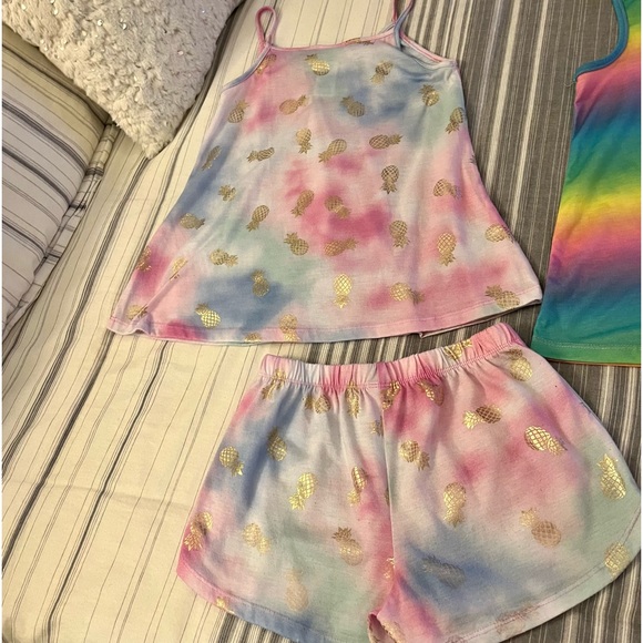 2 LITTLE GIRLS SIZE 7/8 2-PIECE PAJAMAS SET - Picture 9 of 10